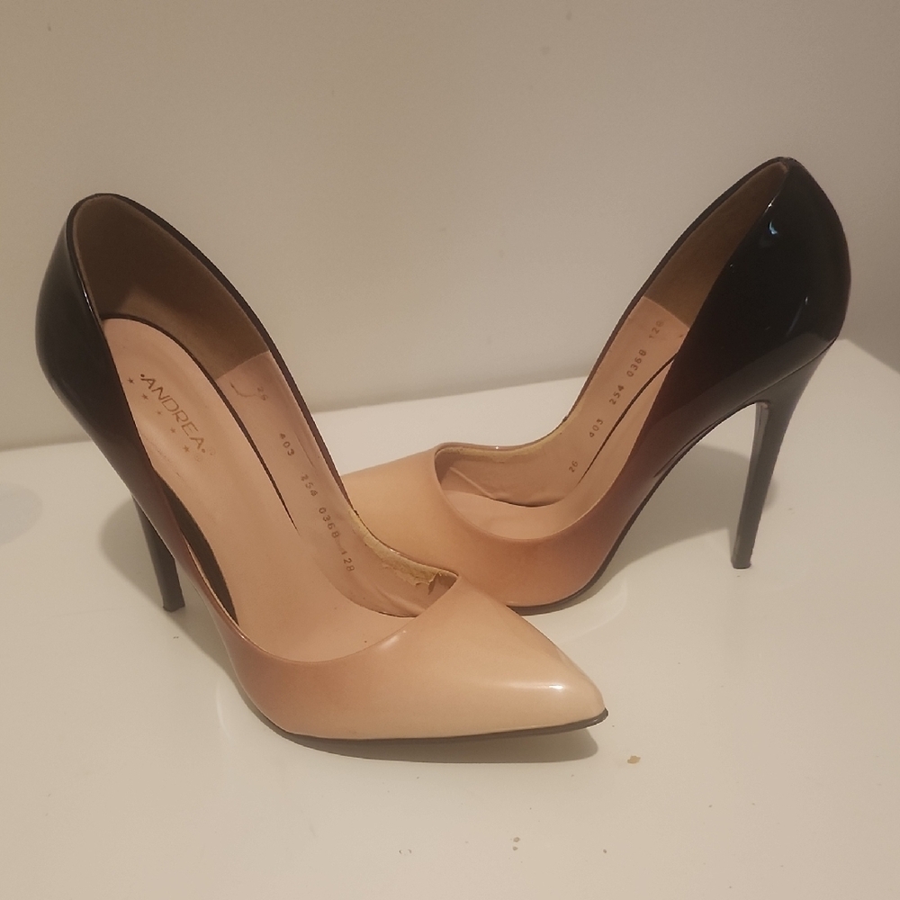 ANDREA FENZI Black and Tan Heels Sleek Design